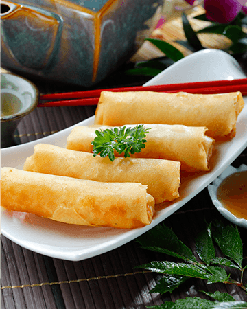 33. Deep Fried Prawn Spring Rolls 33. 脆皮鮮蝦春卷