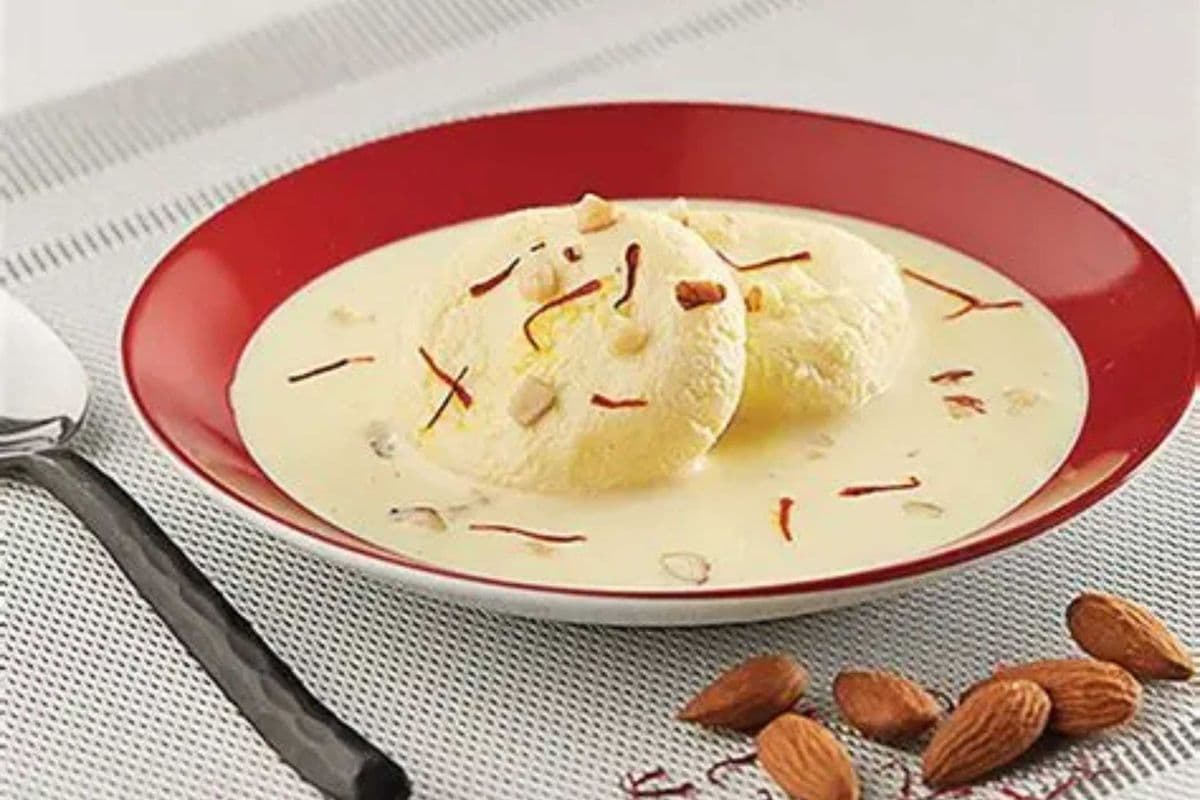 SPECIAL OF THE DAY – RAS MALAI (2 PCS)