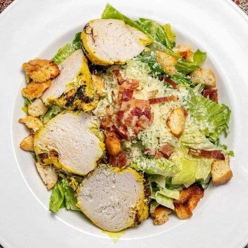 Salade César au poulet / Caesar Salad with Chicken