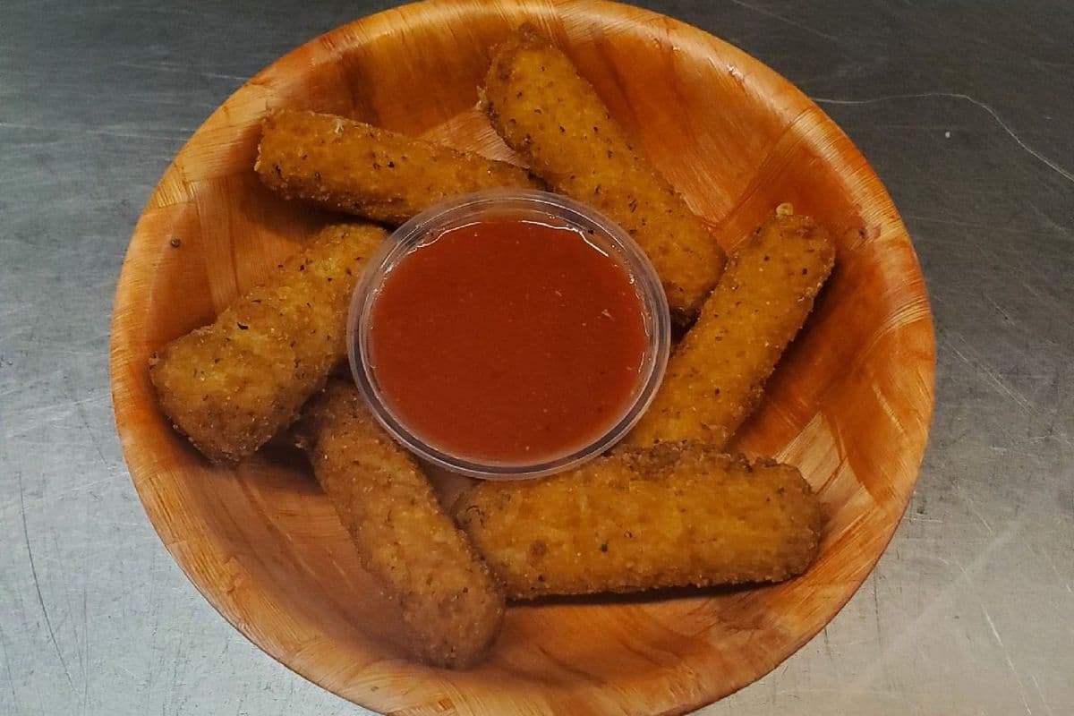 Mozza Sticks (6 pcs)