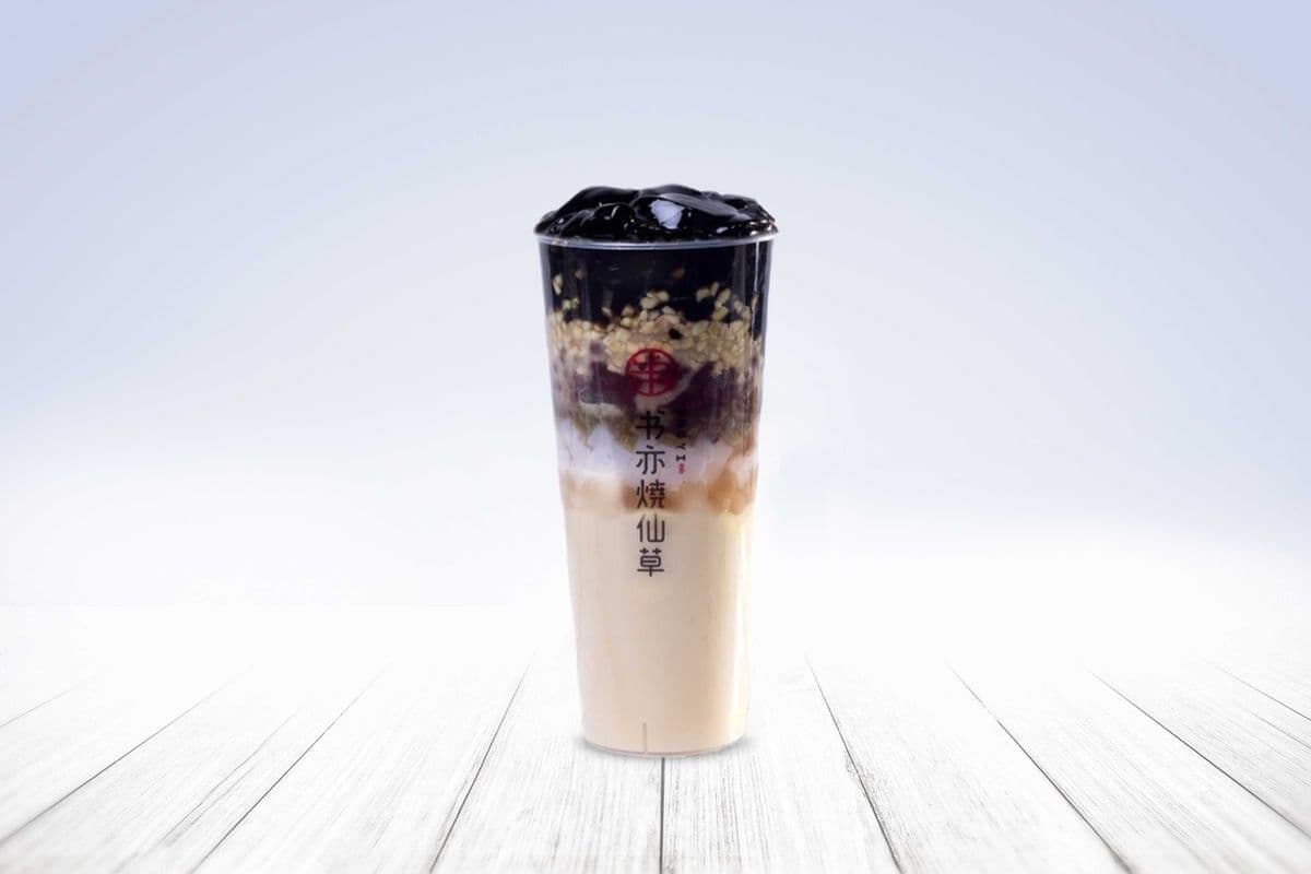 Signature Grass Jelly Milk Tea 书亦烧仙草