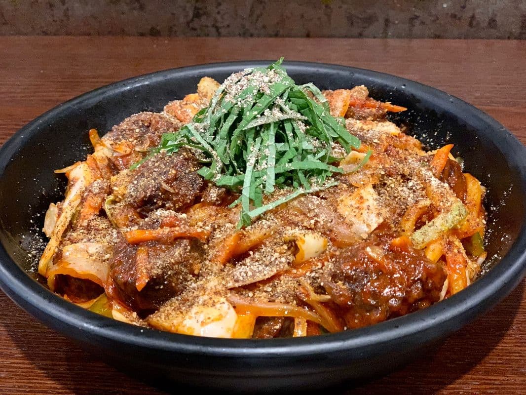 Stir-fried Korean Sausage with Noodle (Soon-Dae)