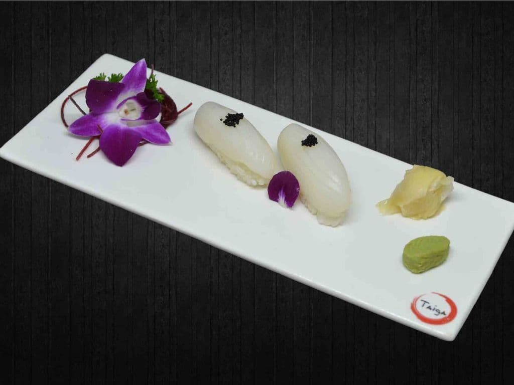 Squid Sushi (2pcs)