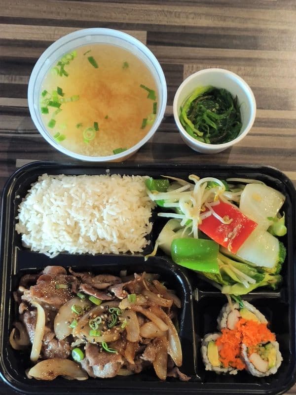 Sliced Beef Bento (A929)
