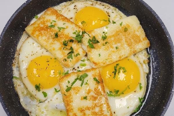 Halloumi Eggs