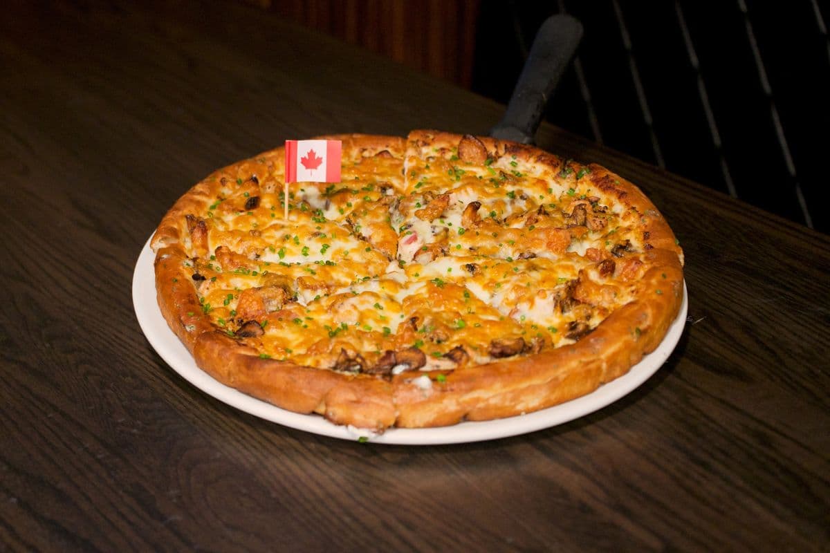 8" Grilled Chicken Alfredo Pizza