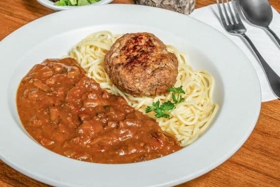 Hayashi and Creamy Spaghetti with Hamburger Steak