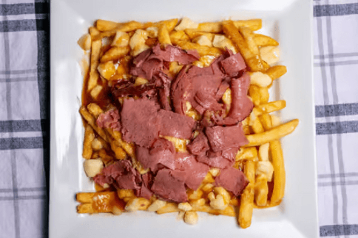 Poutine viande fumée / Smoked Meat Poutine