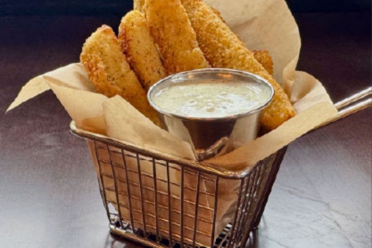 Clutch Pickle Crunch