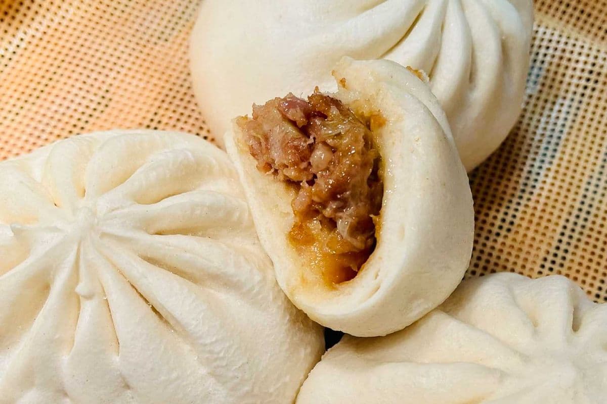 Vegetable & Pork Bun / 1 pc 菜肉包 / 1 pc