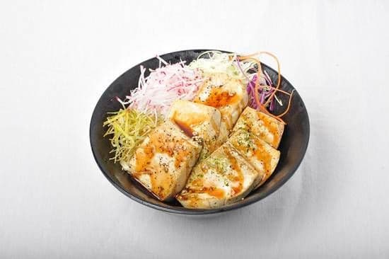 D18. Tofu Teriyaki Don / 日式铁板烧豆腐饭