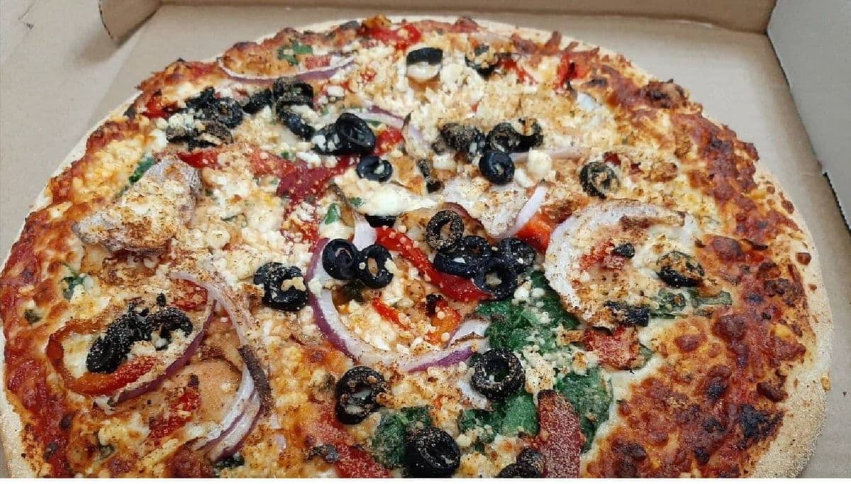 Large Mediterranean Pizza