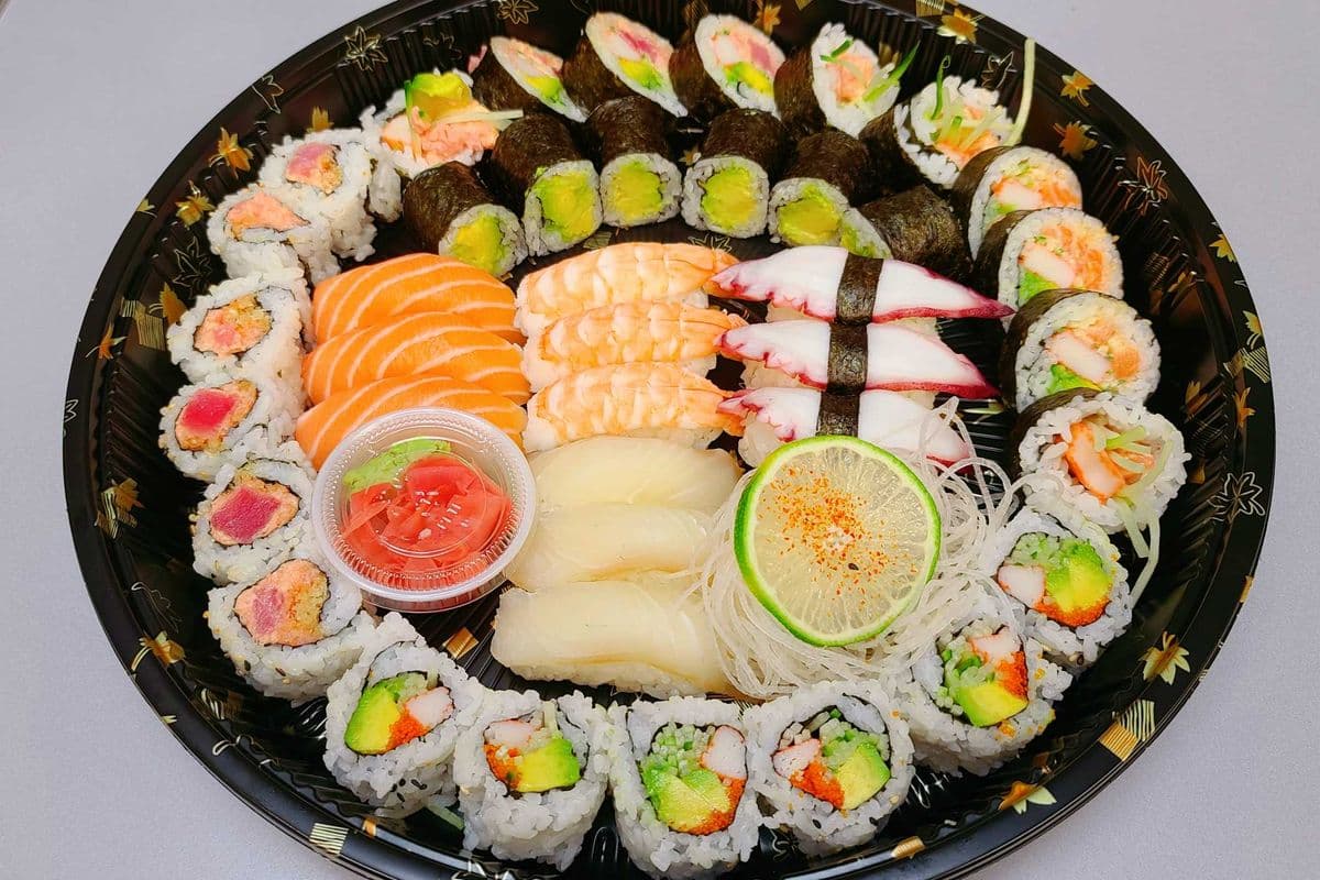 118. 40 Pieces Party Tray