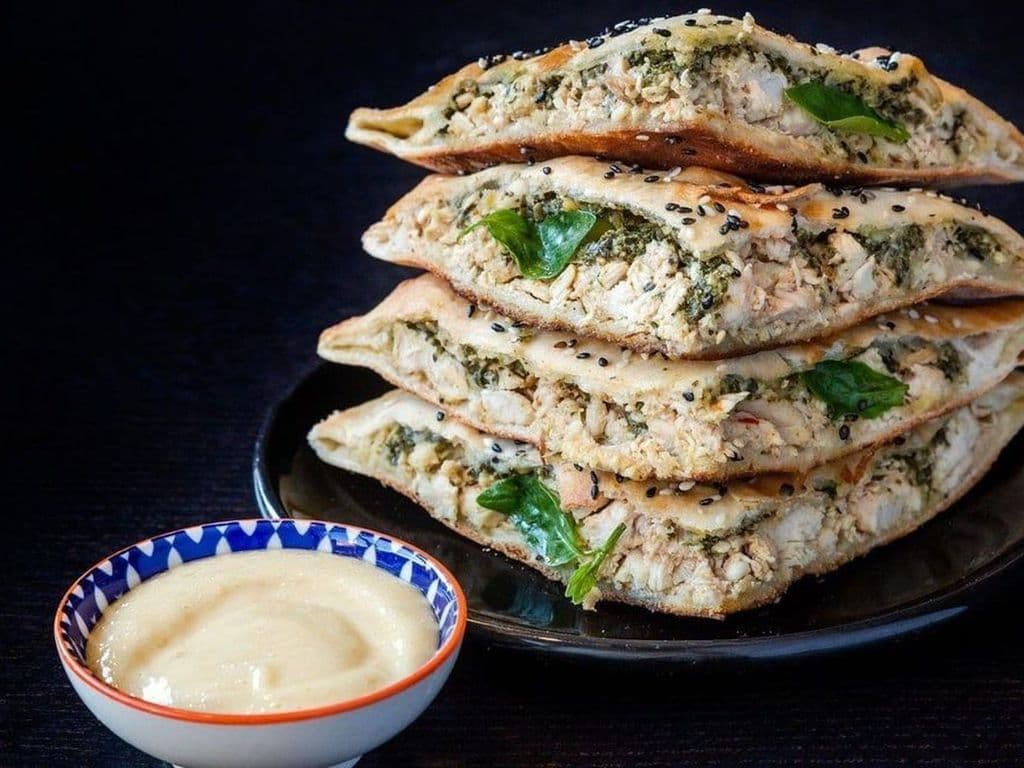 Pesto Chicken Naan