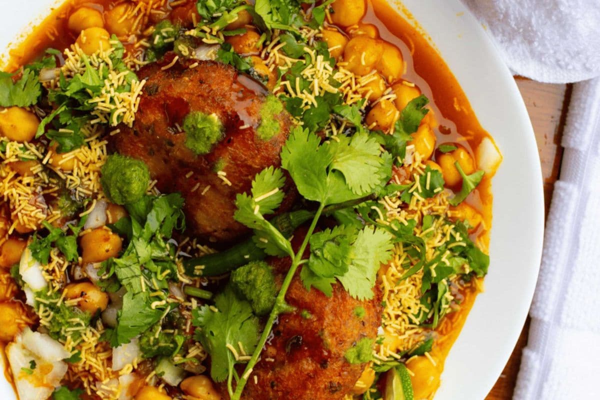 Tikki Chole + Beverage