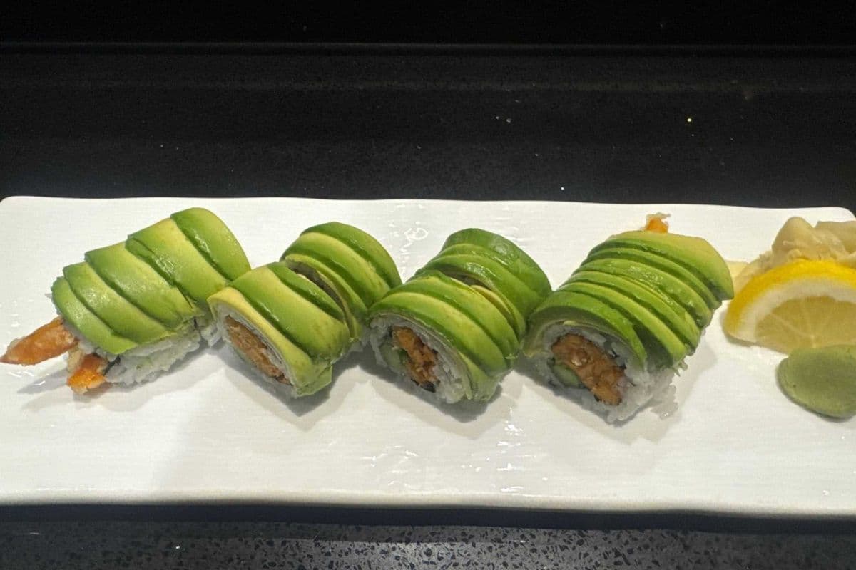 Veggie Dragon Roll (8 pcs)