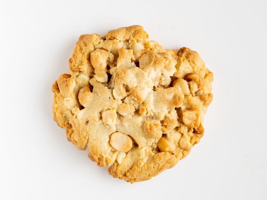 White Chocolate Chip Toasted Macadamia Cookie