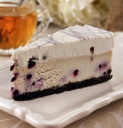 White Chocolate Blueberry Cheesecake