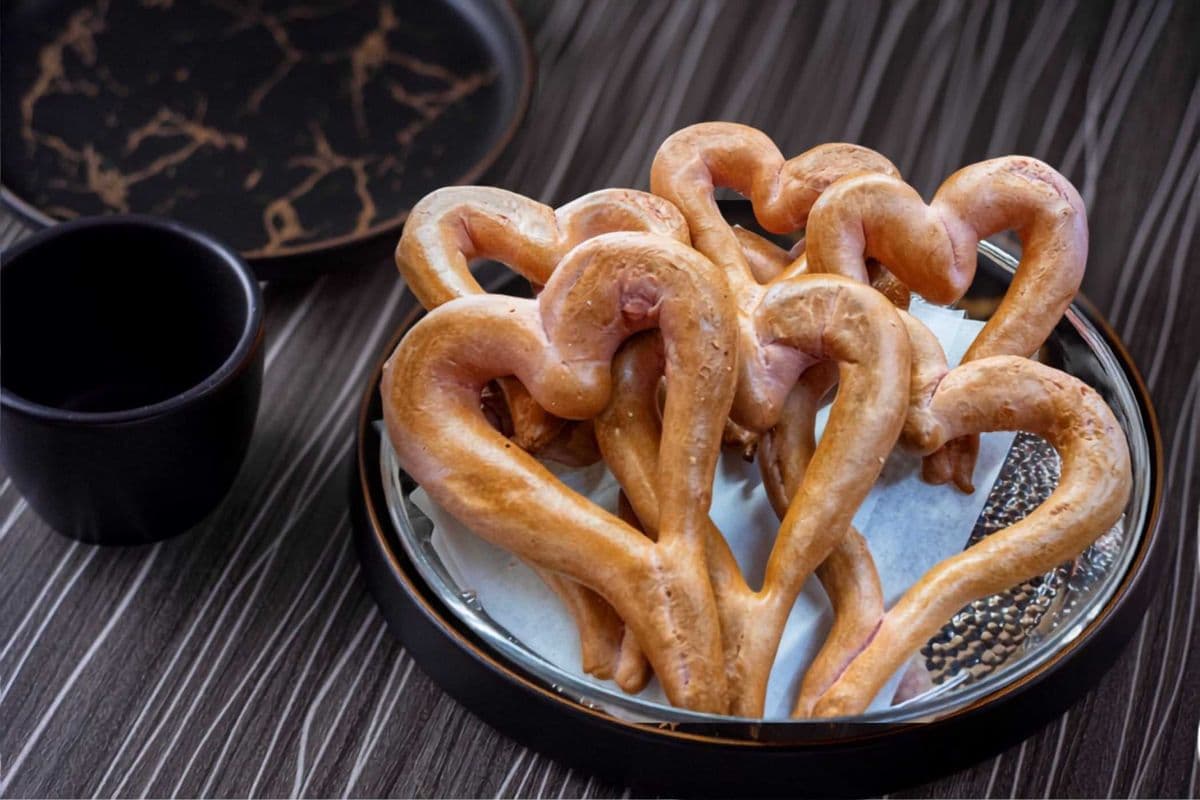 Pretzels en forme de cœur pour la Saint-Valentin / Heart-Shaped Pretzels for Valentine's Day