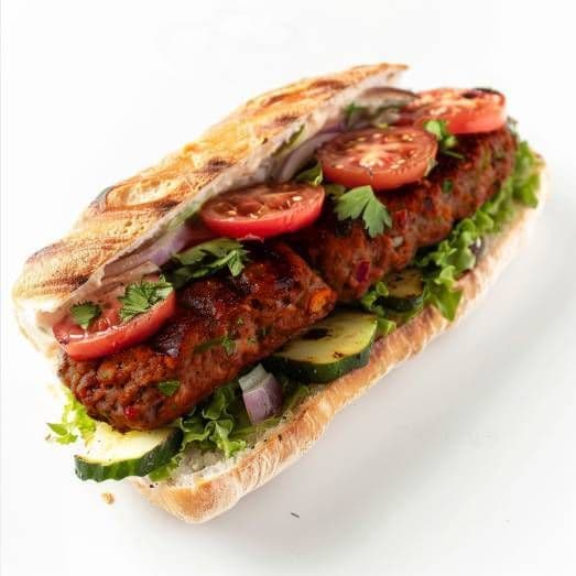 Spicy Kafta (Sujuk) Baguette / / Baguette de Kafta Épicé (Sujuk)