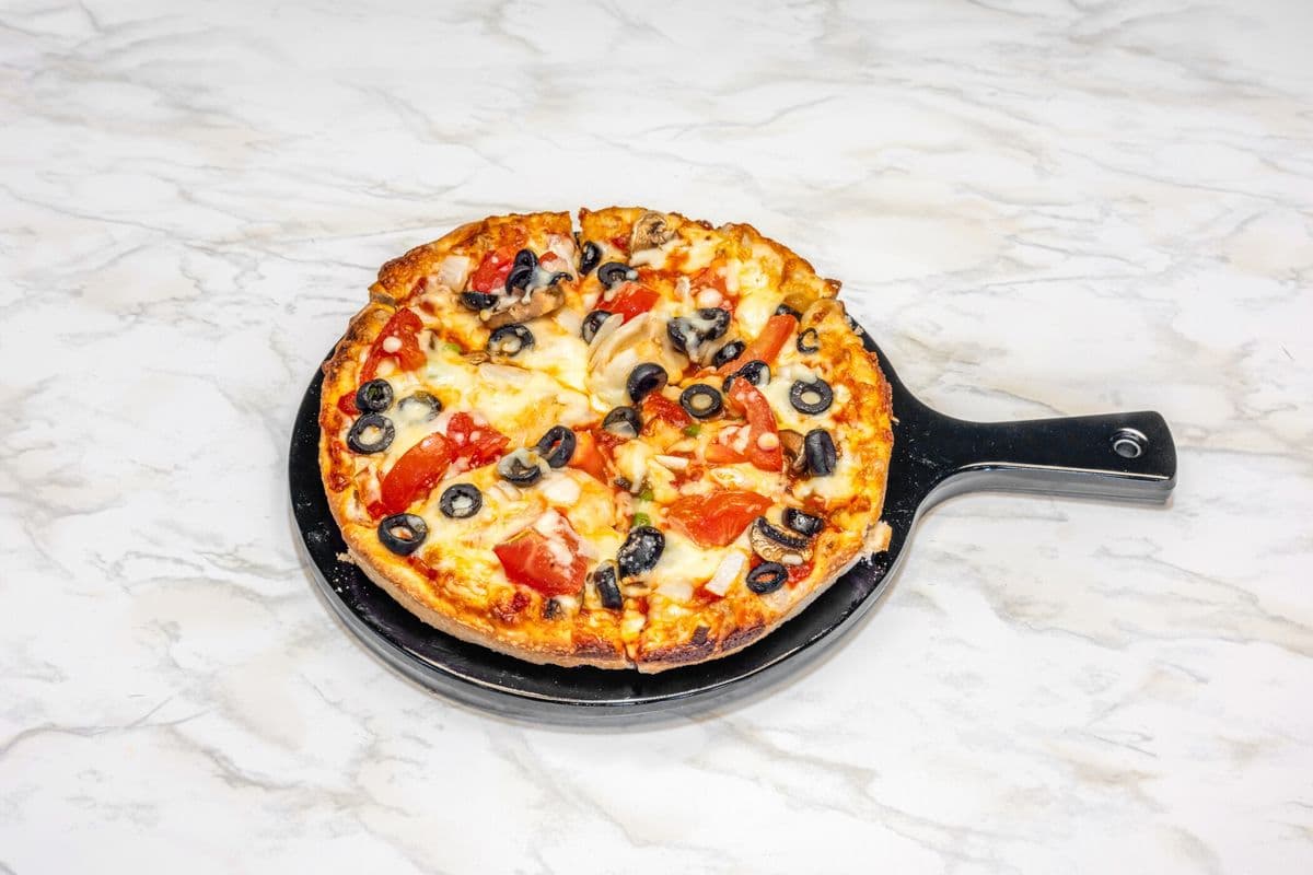 Medium Vegetarian Special Pizza