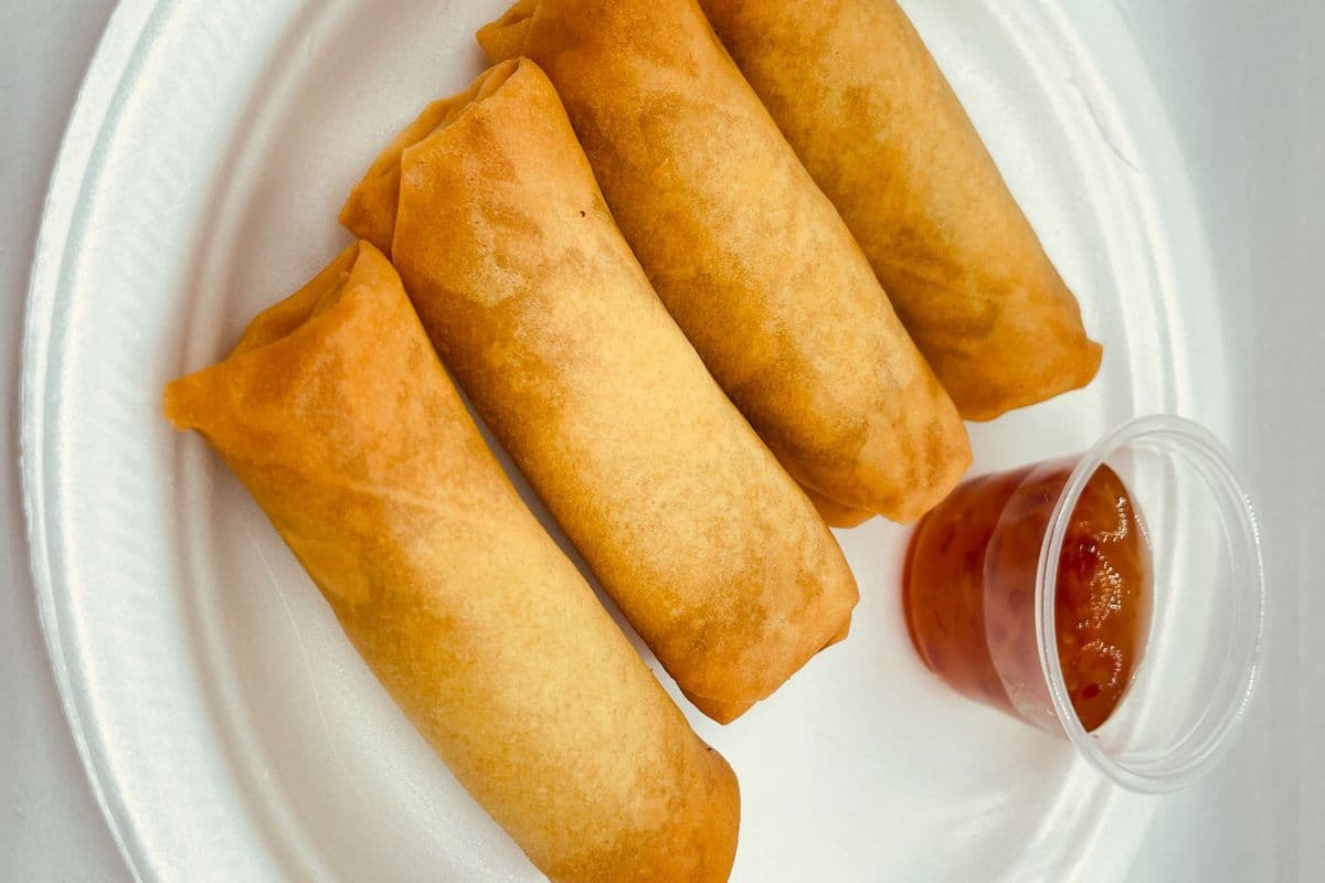#11. Rouleau de Printemps legumes (1 Pc) / Spring Roll Vegetables (1 Pc)