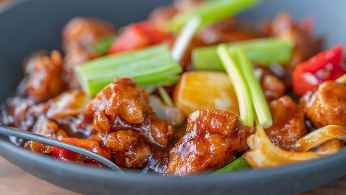 38. Poulet aux piments / Chilli Chicken