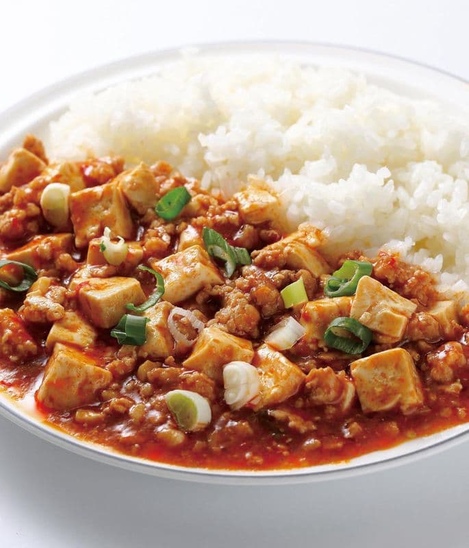 Ma-Po Spicy Tofu on Steamed Rice / 麻婆豆腐飯