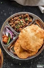 Cholay Bhature Combo