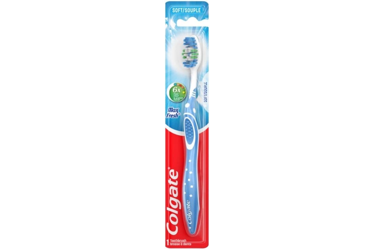 Colgate Medium Toothbrush