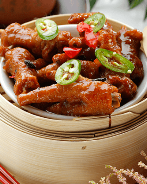 8. Steamed Chicken Feet with Special Sauce 8. 醬汁蒸鳳爪