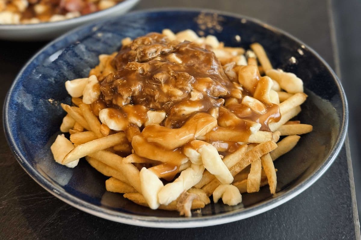 POUTINE AU CANARD CONFIT - DUCK CONFIT POUTINE