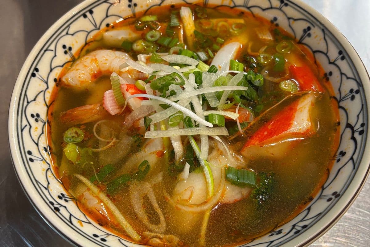 11. Pho Do Bien Rau Cai Sa Te