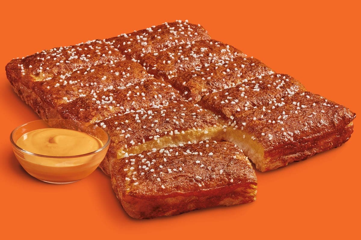 Pretzel Pull-A-Part Bread with Cheezy Dip