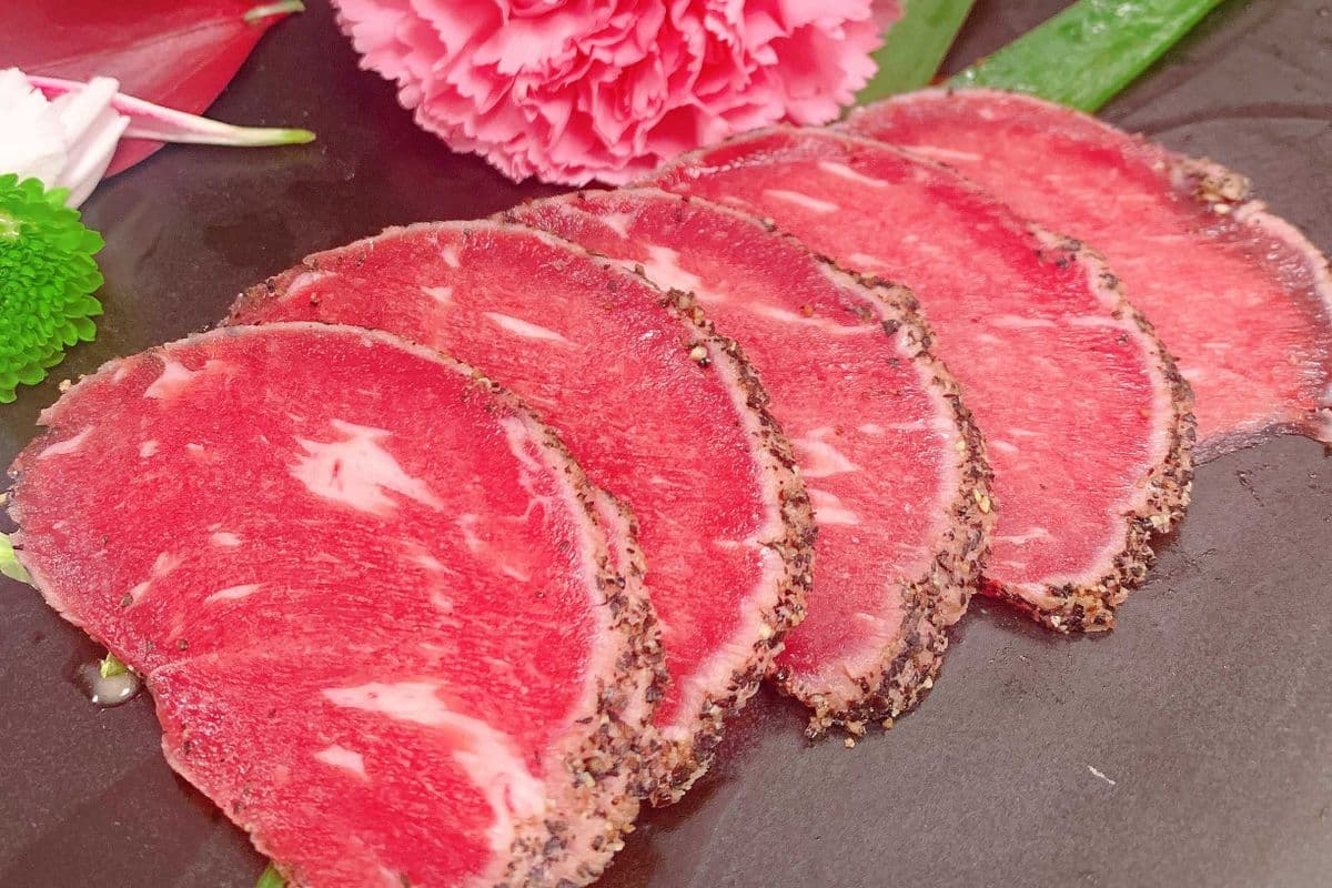 A16. Beef Tataki (15 pcs)