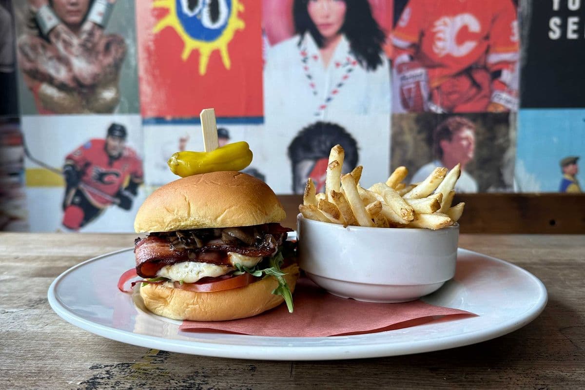 Hat-Trick Burger