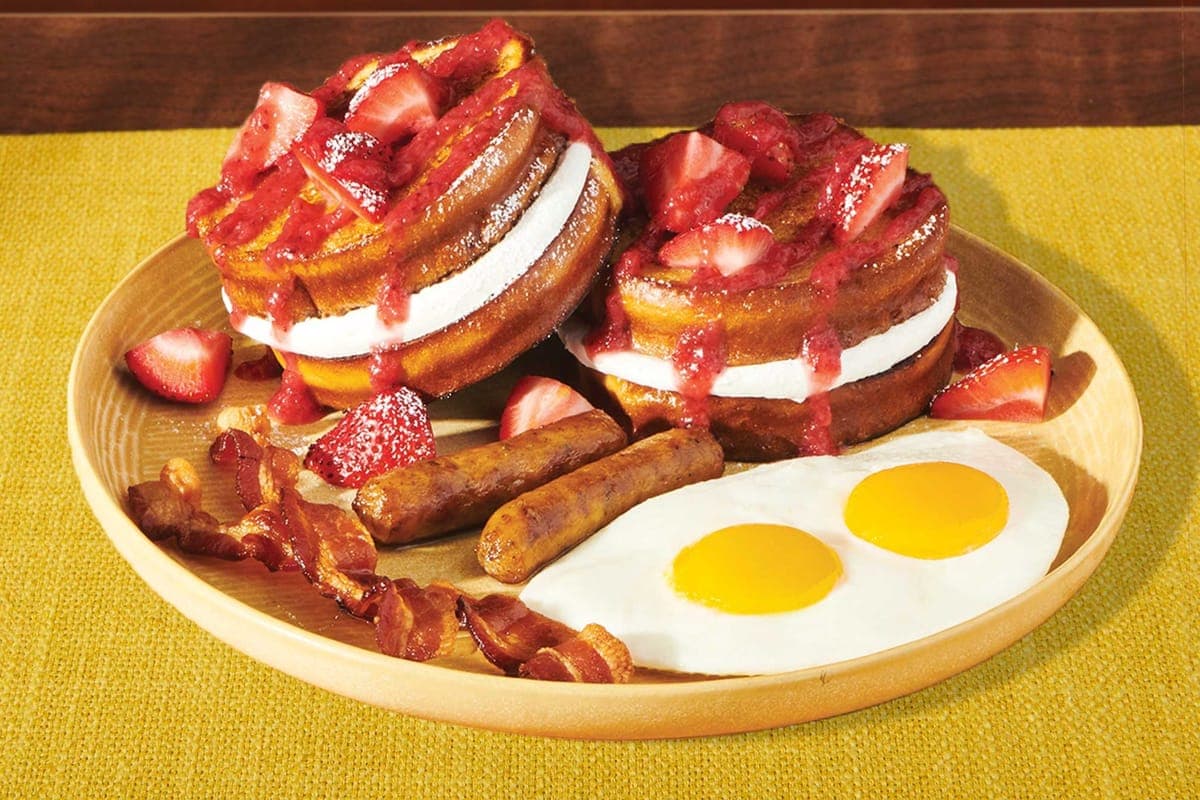 Berry-Stuffed French Toast Slam (1320-1430 Cals)