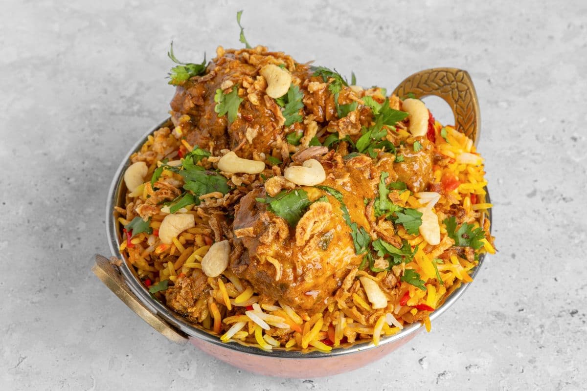 Large Chicken dum biryani