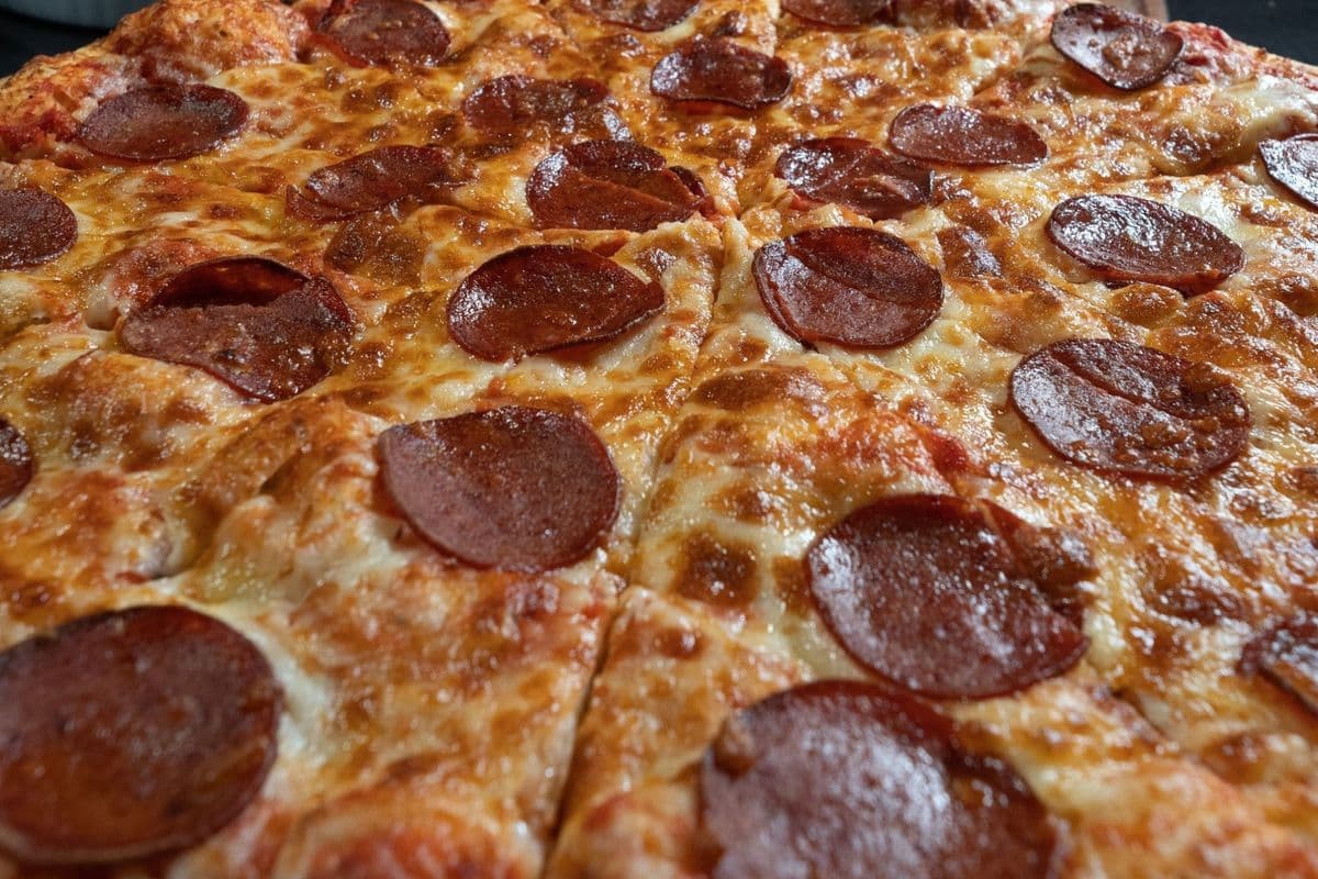 One Small Pizza (6 Slices)