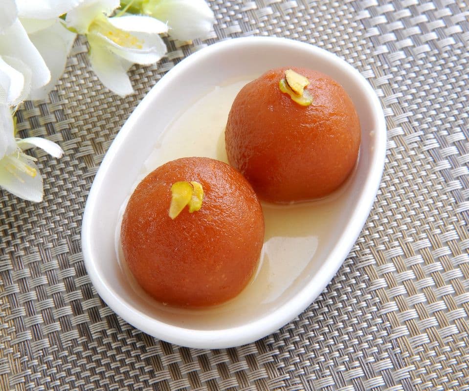 Gulab Jamun (3 pcs)