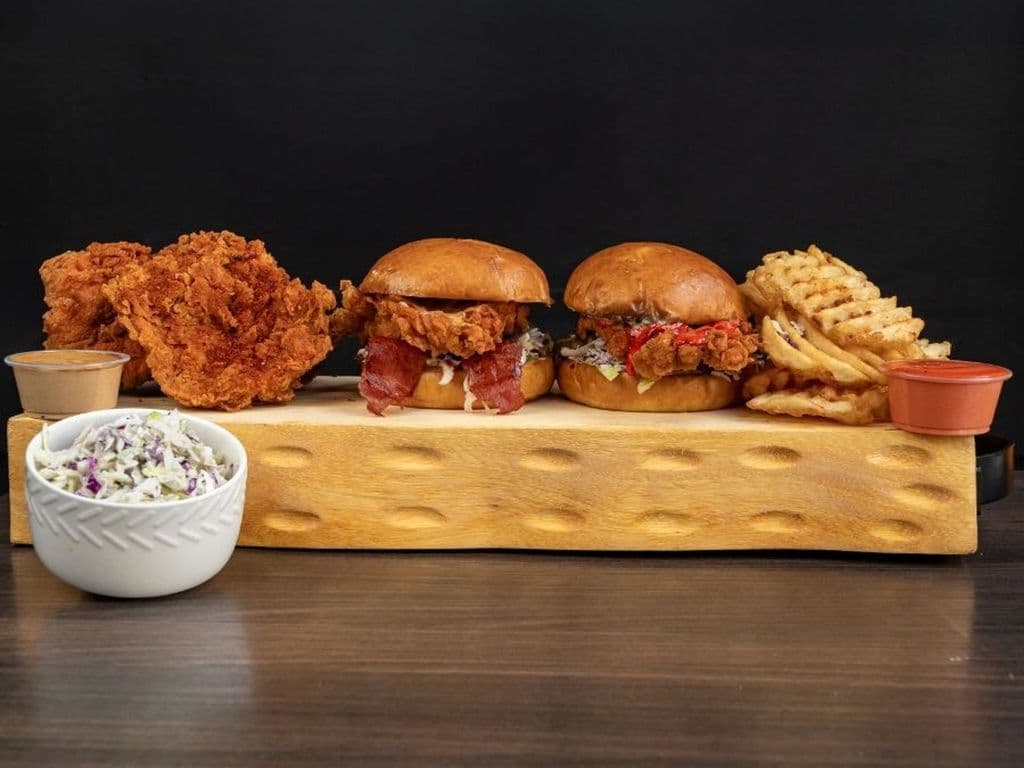 SANDWICH & TENDERS PLATTER