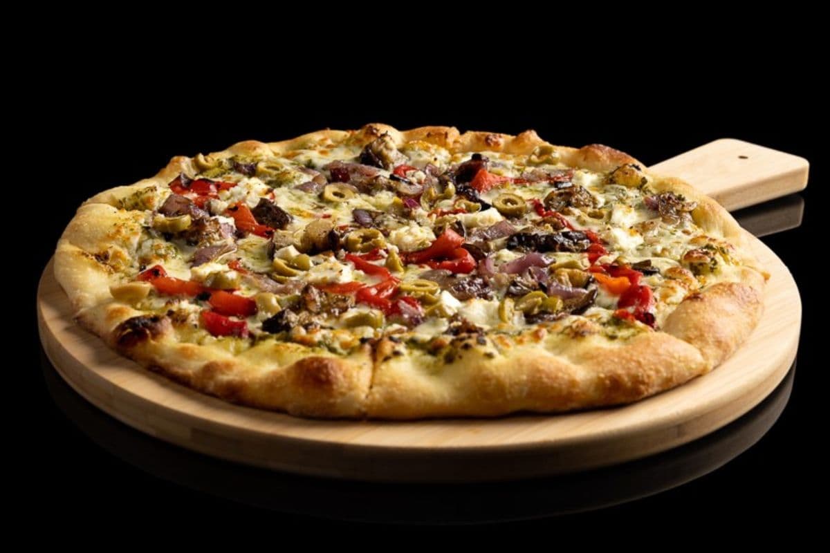 Mediterranean Pizza