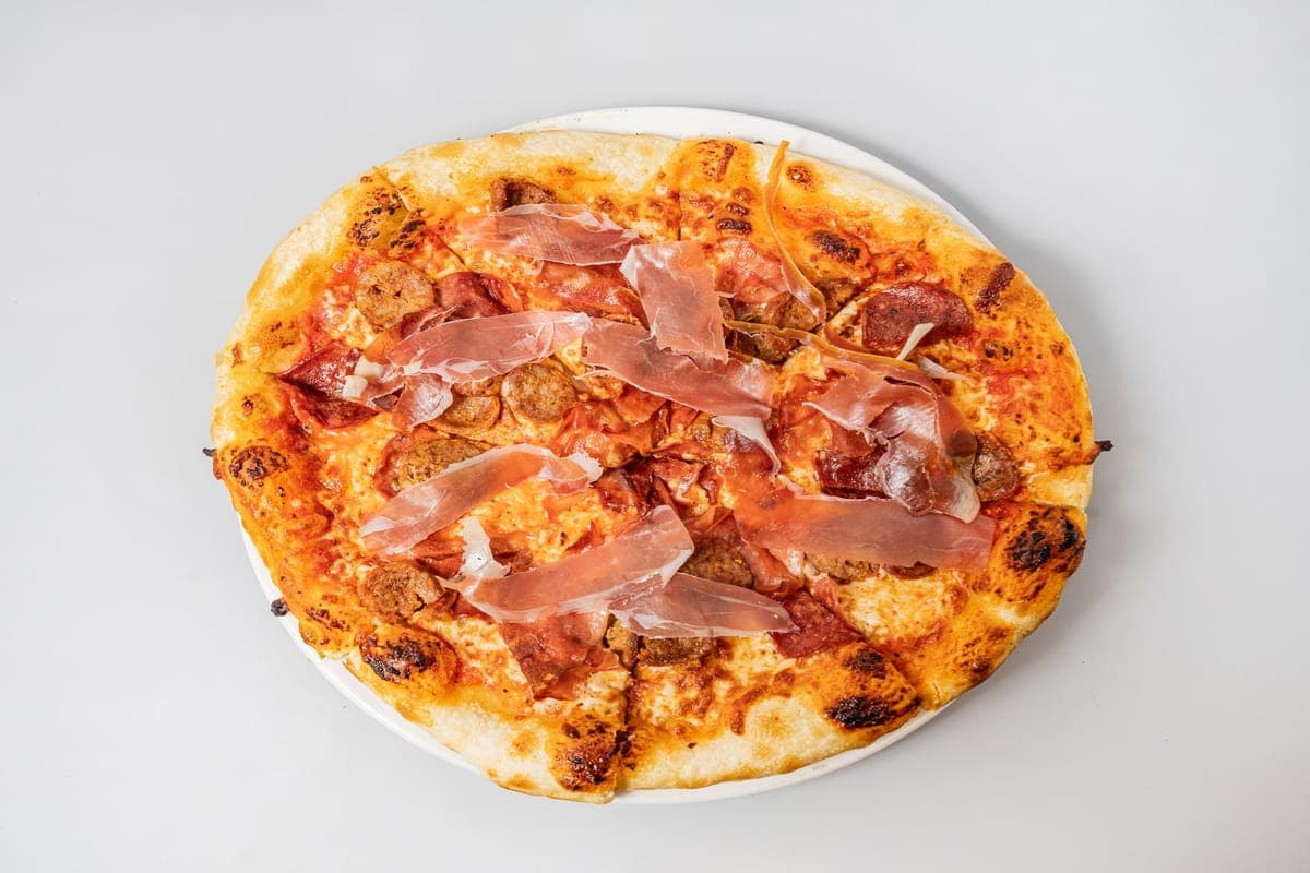 Quattro Carni Pizza