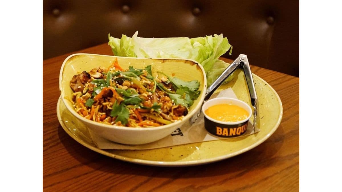 Sweet and Spicy Lettuce Wraps