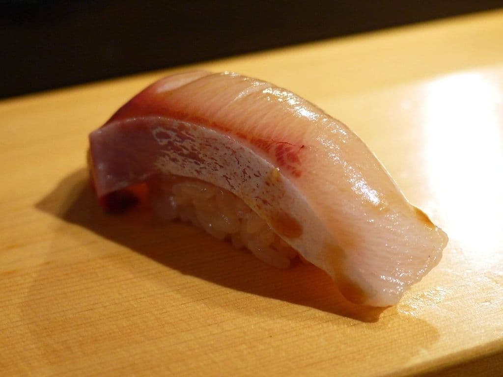 Hamachi Nigiri