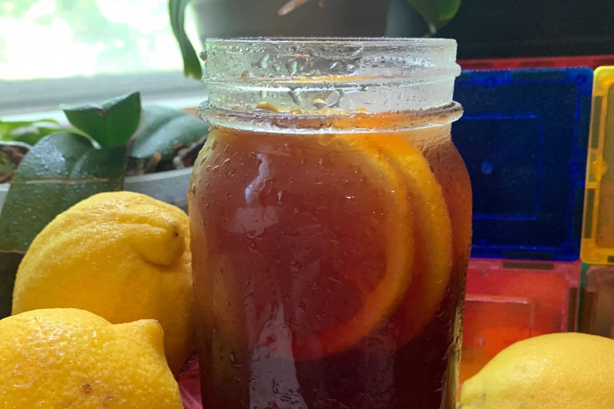 Homemade Lemon Iced Tea