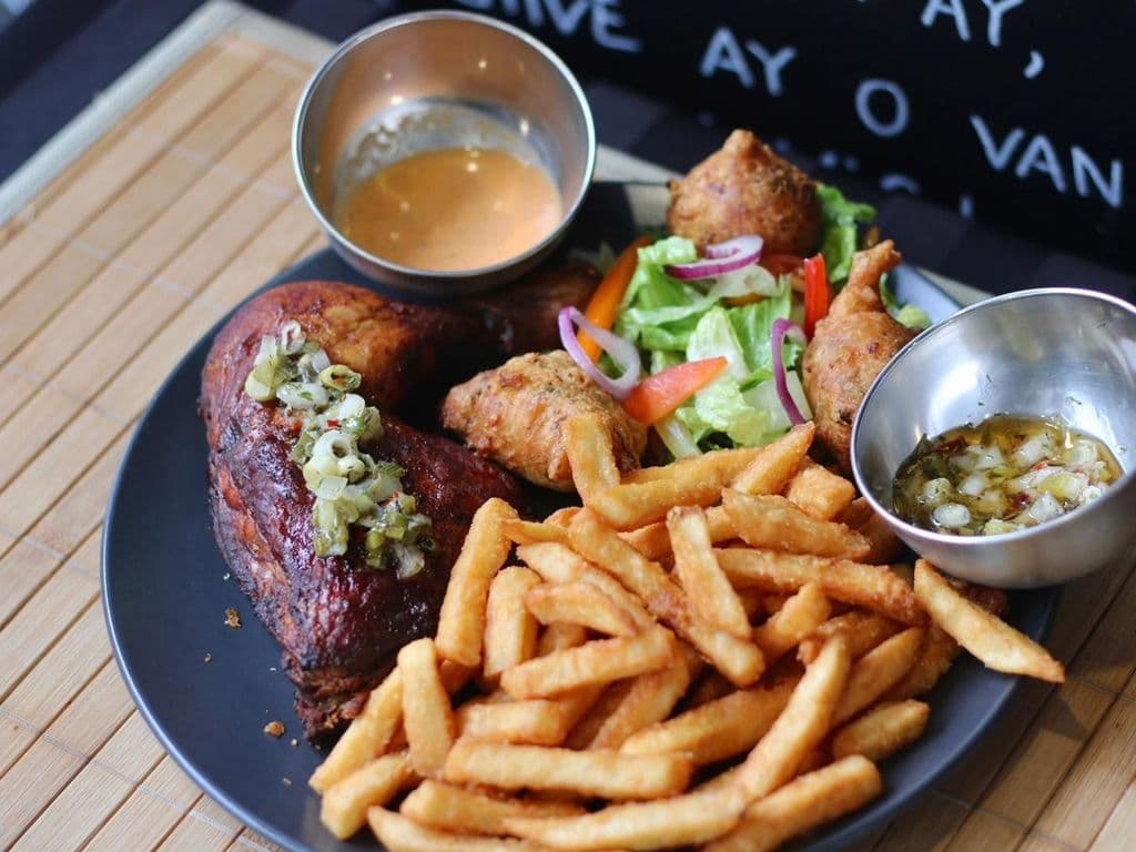 Frites Poulet Salade