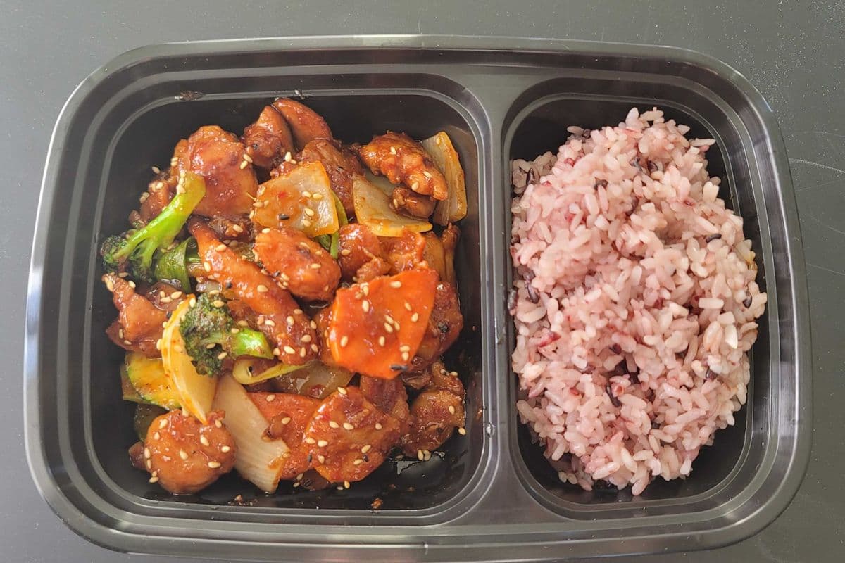 16. Dakkalbi au poulet / Chicken Dakkalbi