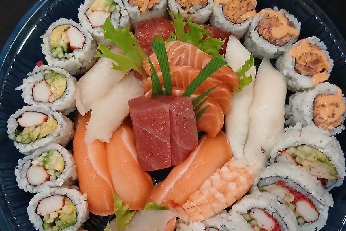 Sushi, Sashimi and Maki Tray A (35pcs)