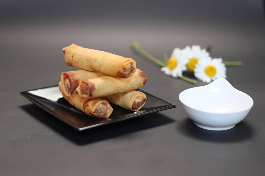 A1. Veggies Spring Roll (2 Rolls)